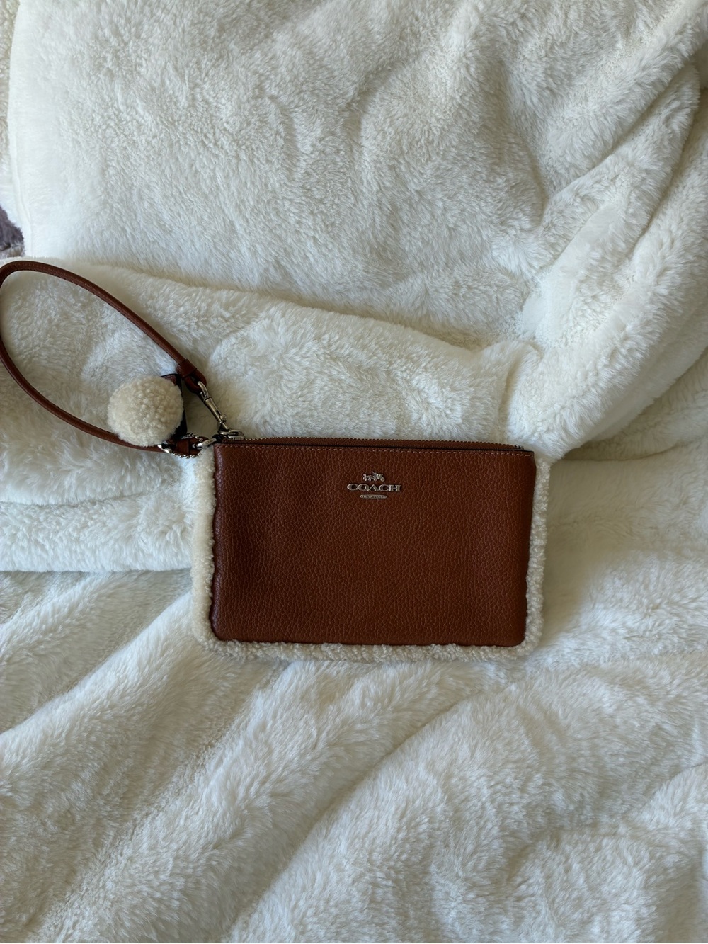 ‼️AUTHENTIC‼️Coach Brown Pebbled Leather Wristlet with Shearling Trim